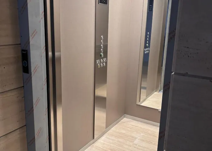Karmen Luxury Borik