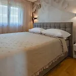 Karmen Luxury Borik * זאדאר