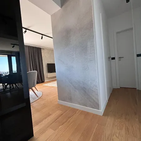 Karmen Luxury Borik *