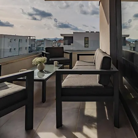 Karmen Luxury Borik * זאדאר