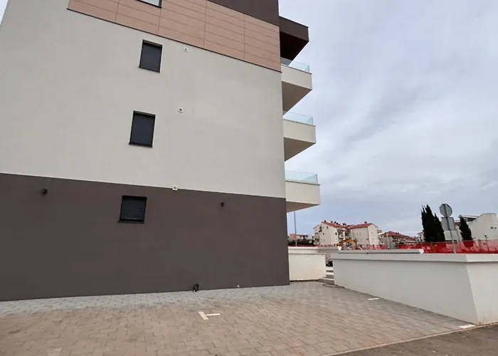 Karmen Luxury Borik アパート *